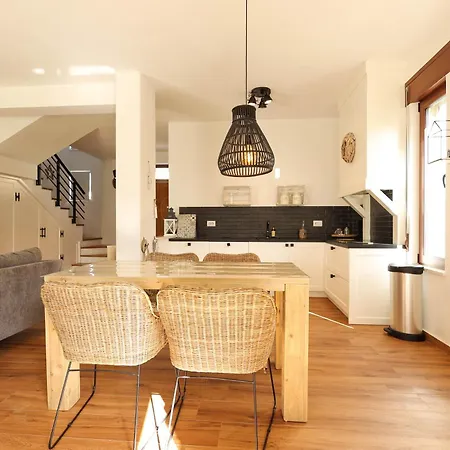 Villa Grandstay Perla