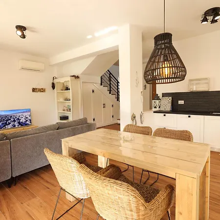 Grandstay Perla Durrës