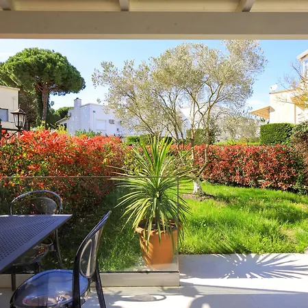 Tatil parkı Perla Vacation Dıraç