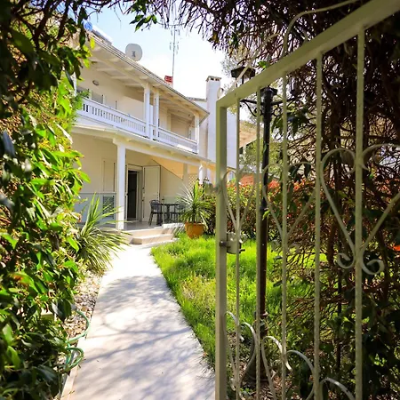 Grandstay Perla Villa