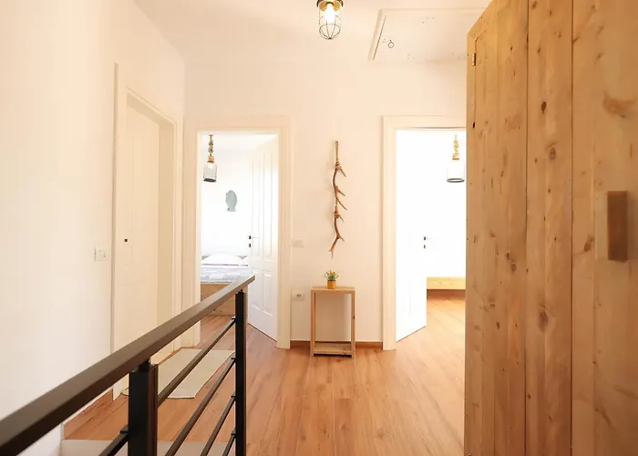 Grandstay Perla Willa *