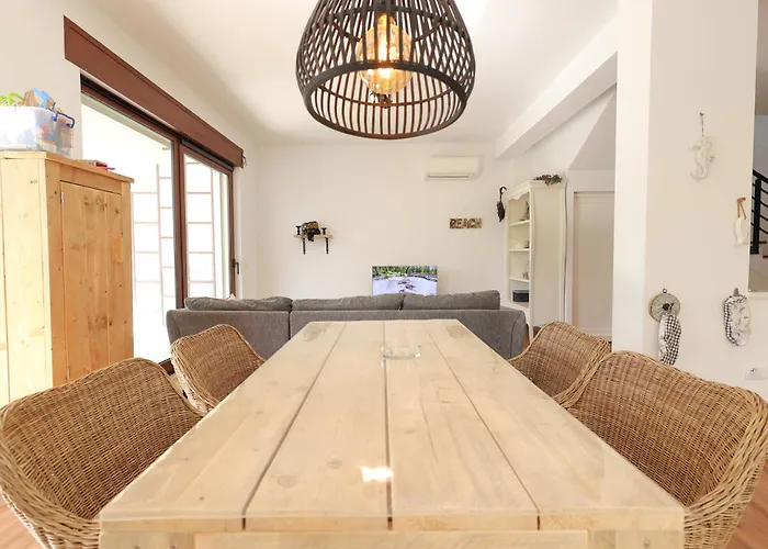 Grandstay Perla Willa *