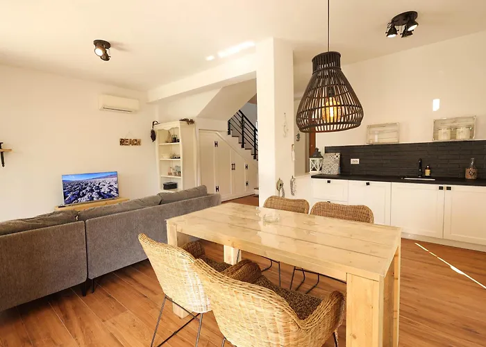 Grandstay Perla Durrës